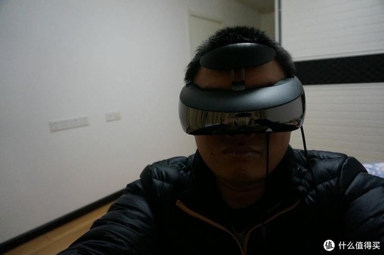 隨身IMAX 索尼HMZ-T3W頭戴式3D顯示器體驗(yàn)